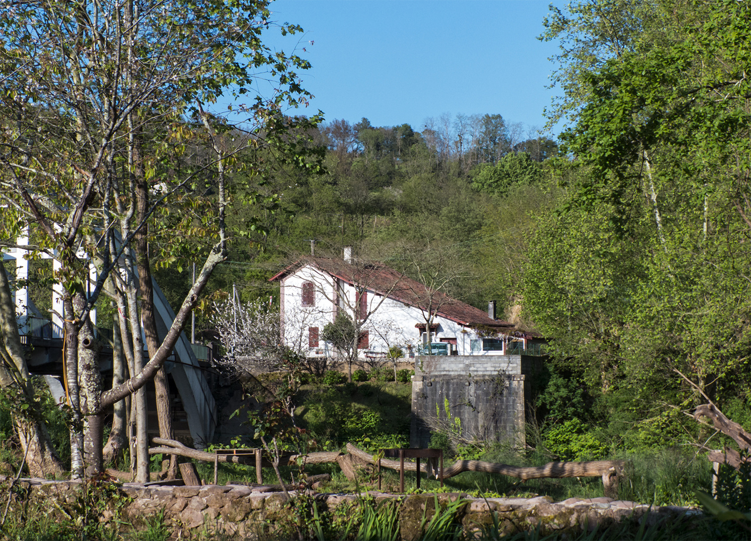  La ferme près de la base de kayak