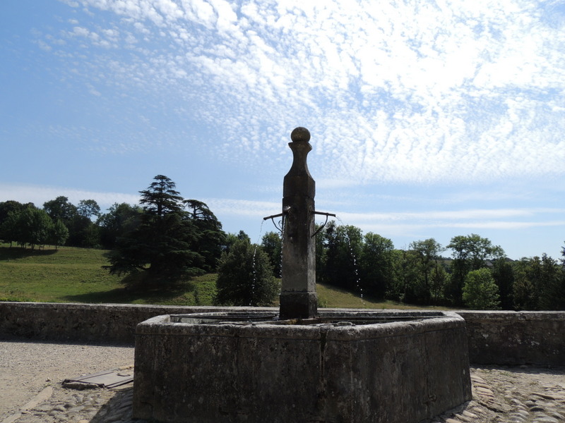 La fontaine de la cour