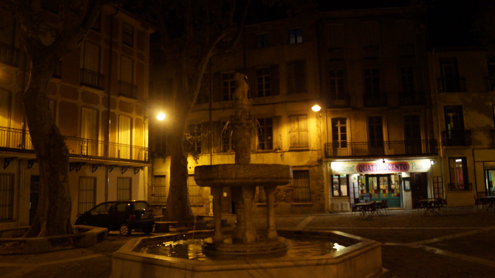 la fontaine des 9jets a ceret