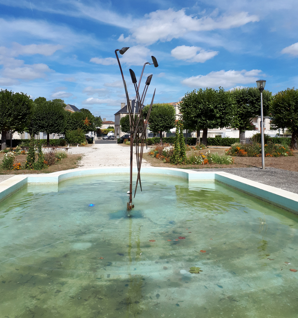 La fontaine du parc, Jonzac