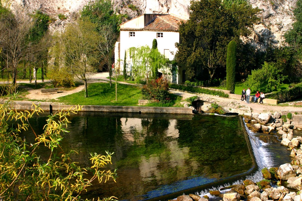 La fontaine du Vaucluse .