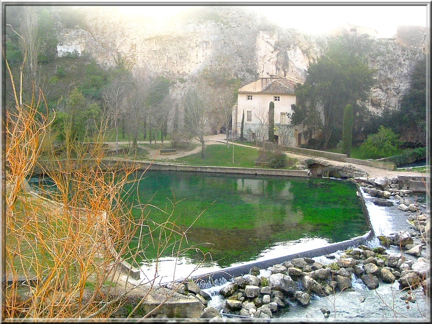 La fontaine du Vaucluse2