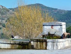 *la fontaine, le corbeau, l'agneau*