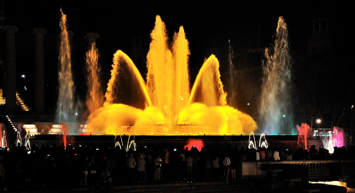 La fontana colorata