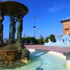 La fontana .....nella piazza al centro     delle "fontane danzanti" di cattolica.