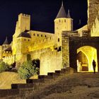 La fortezza di Carcassonne di notte