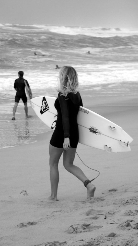 la free surfeuse part au front ...! de Therockets7