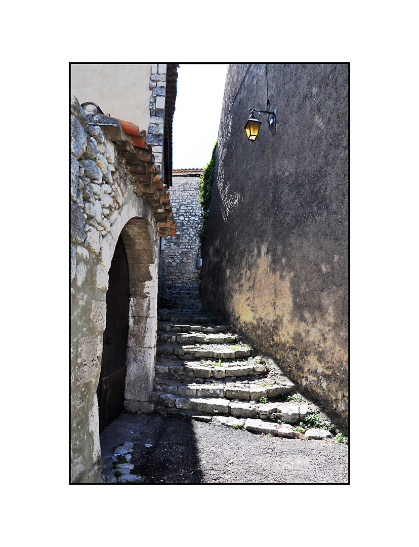 La Garde Adhémar (en Drôme Provençale)