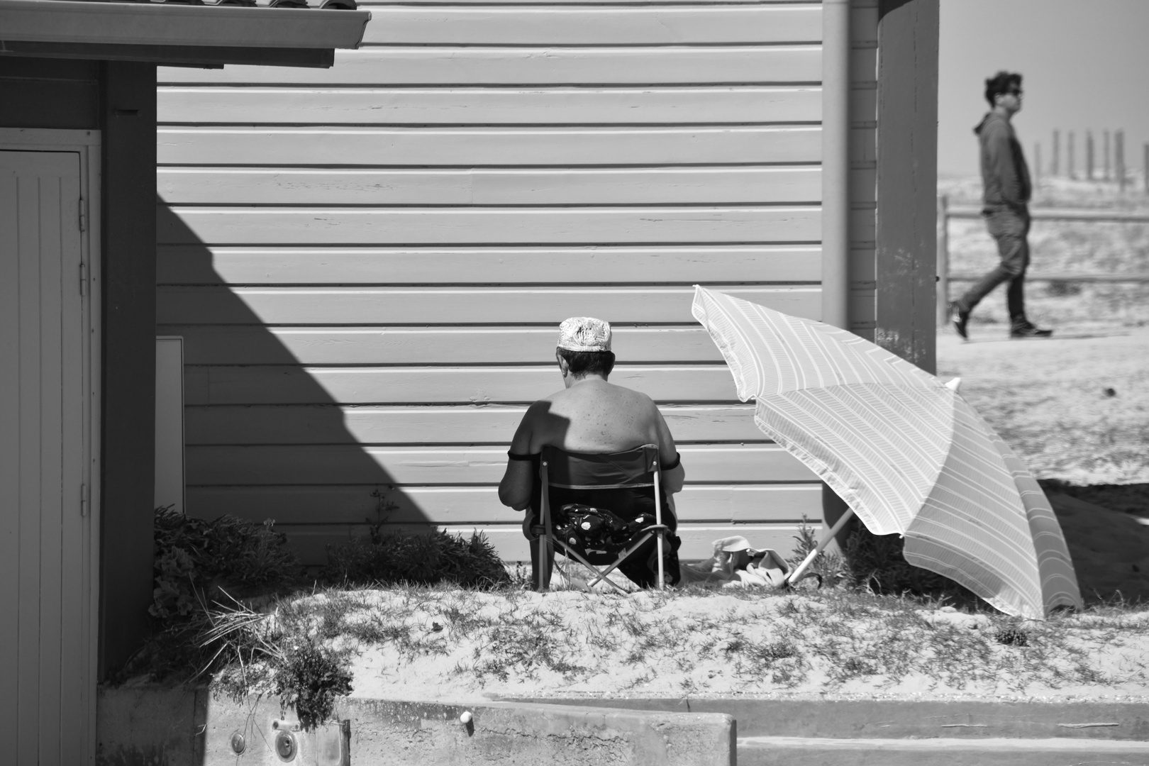 La grand-mère à la plage....