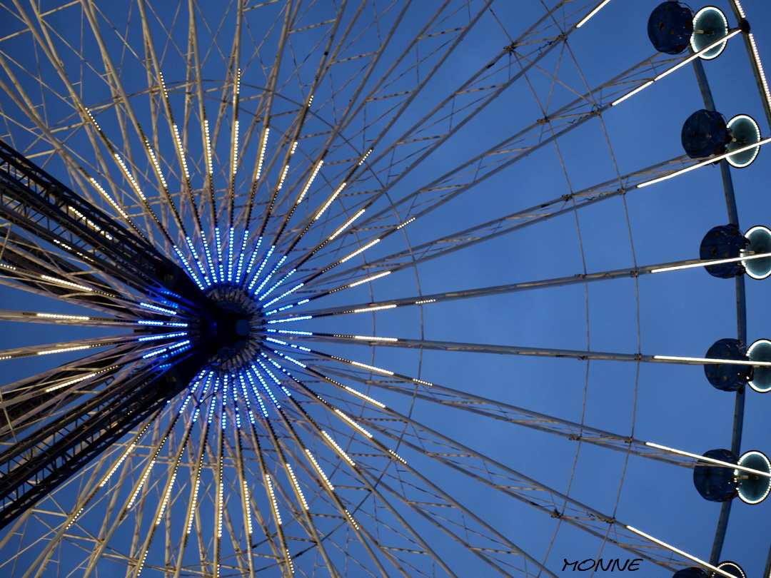 La grande Roue...... le soir.