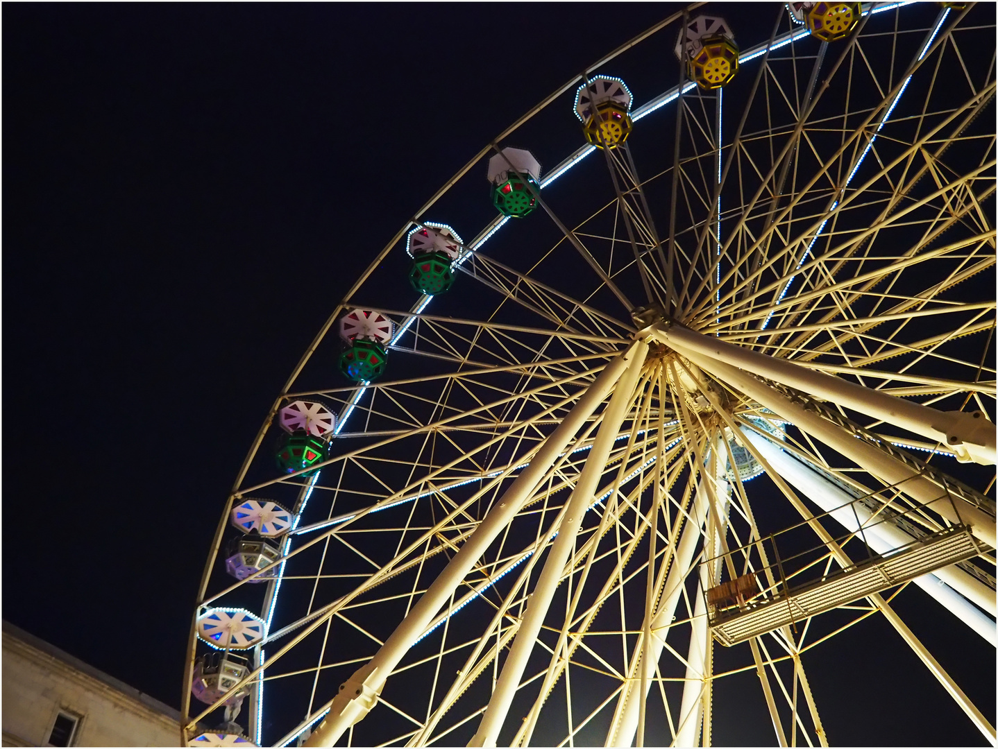 La Grand’roue devant l’Hôtel de Ville