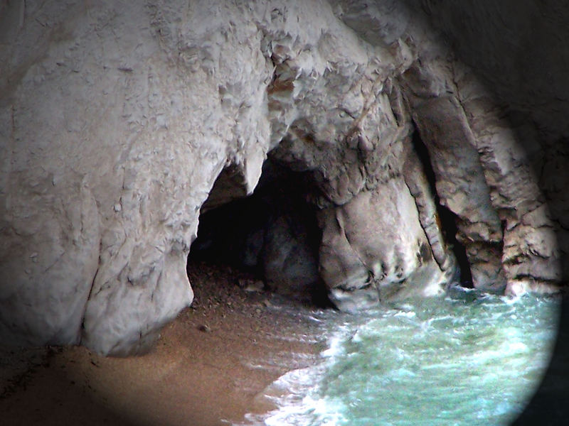 LA GROTTA