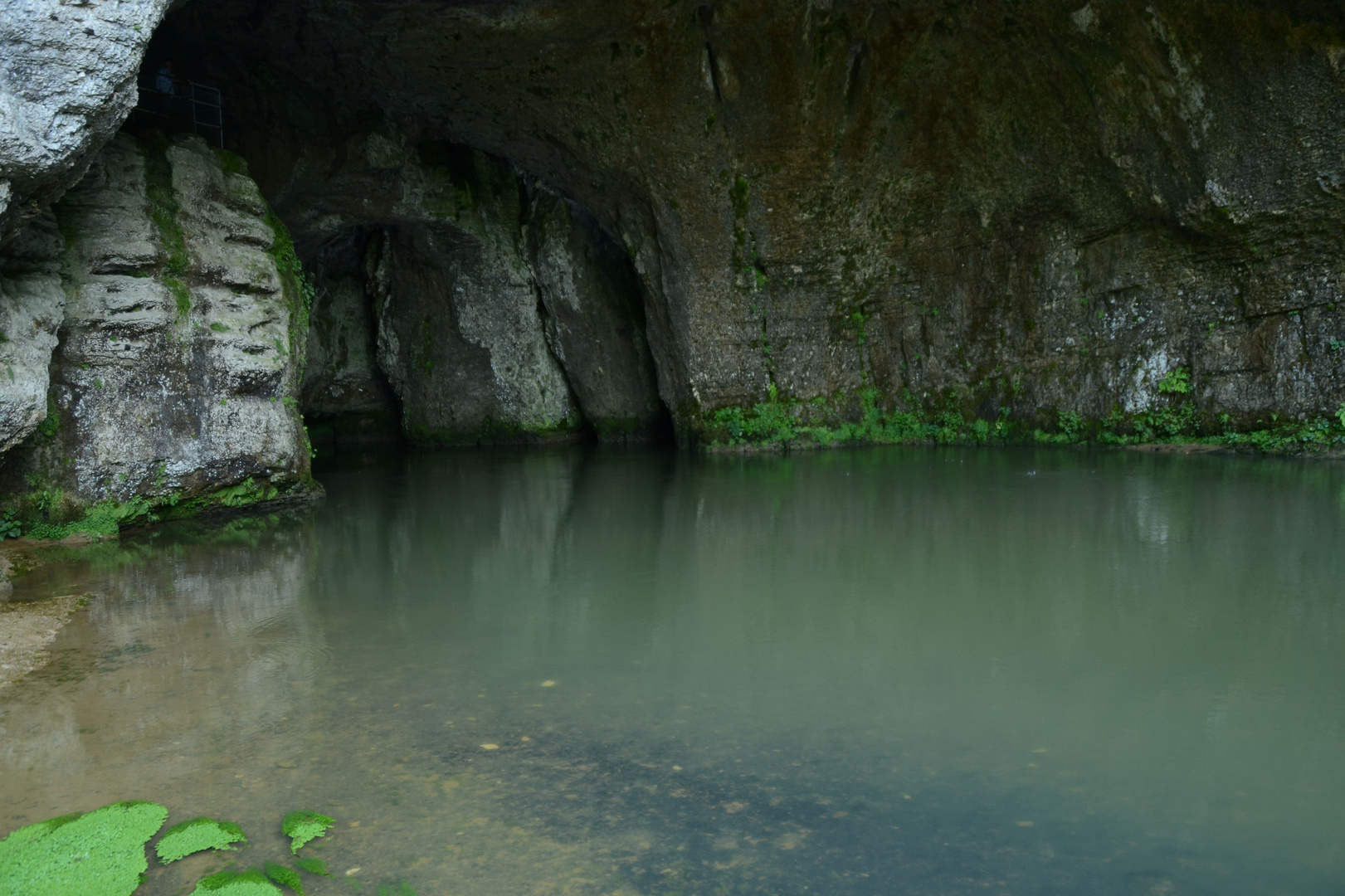 la grotte de la source