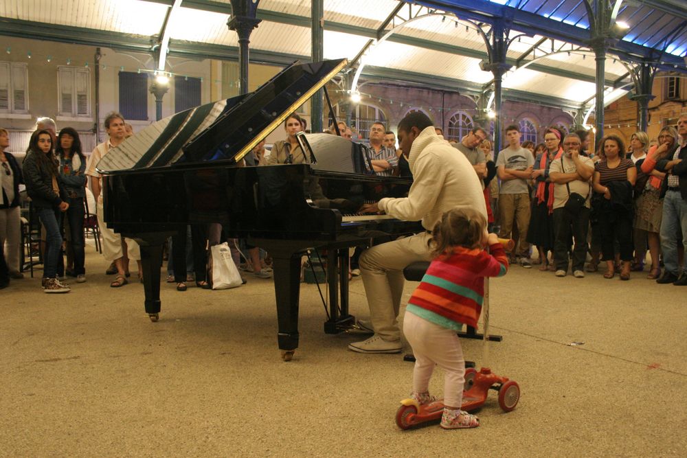 la groupie du pianiste...