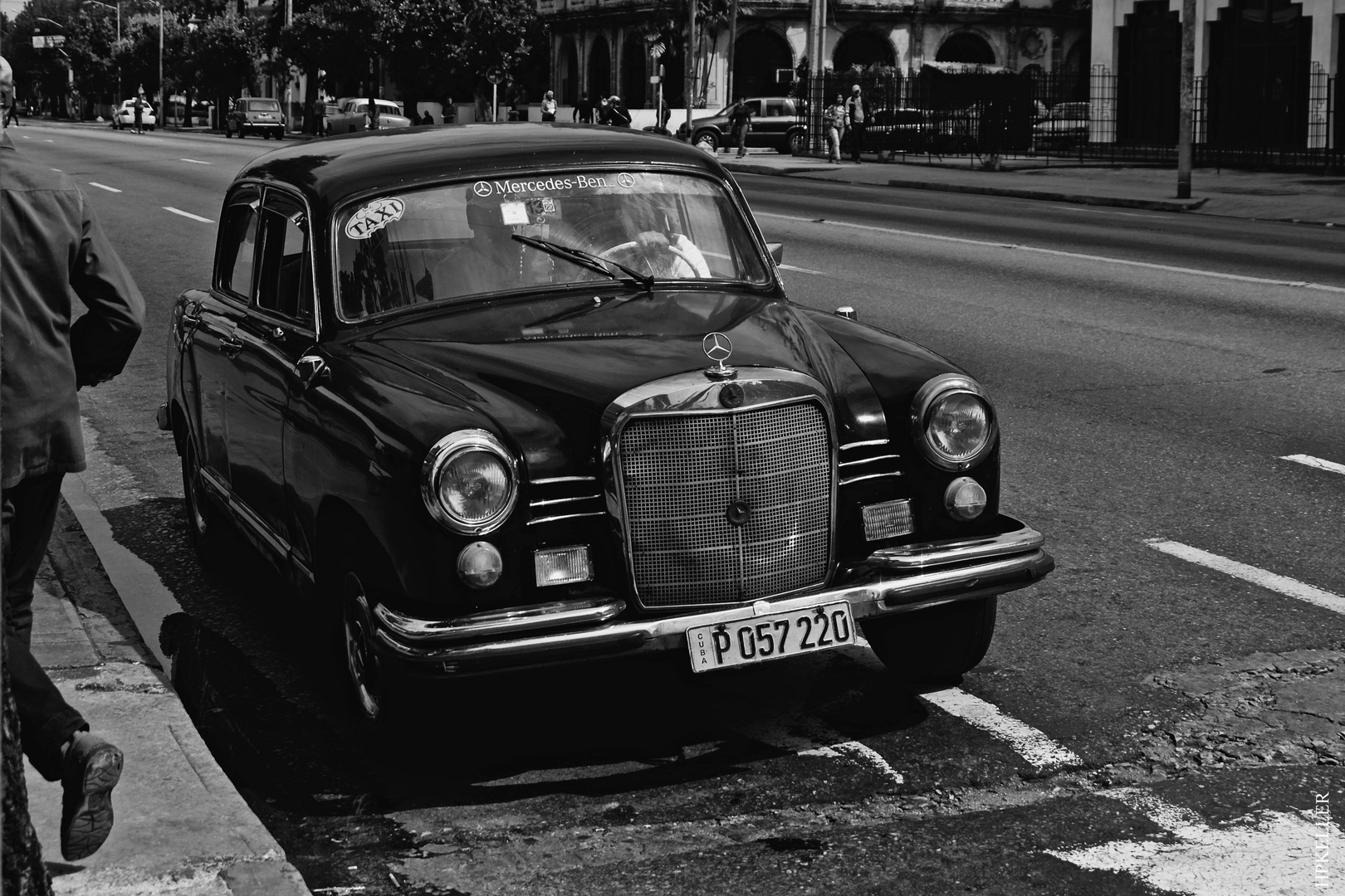 La Habana IX, Mercedes Ben...still on the road.