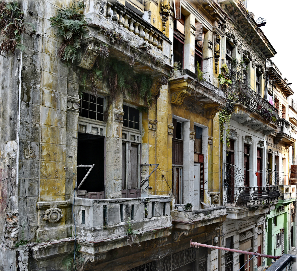 La Habana Vieja - Calle Bernaza