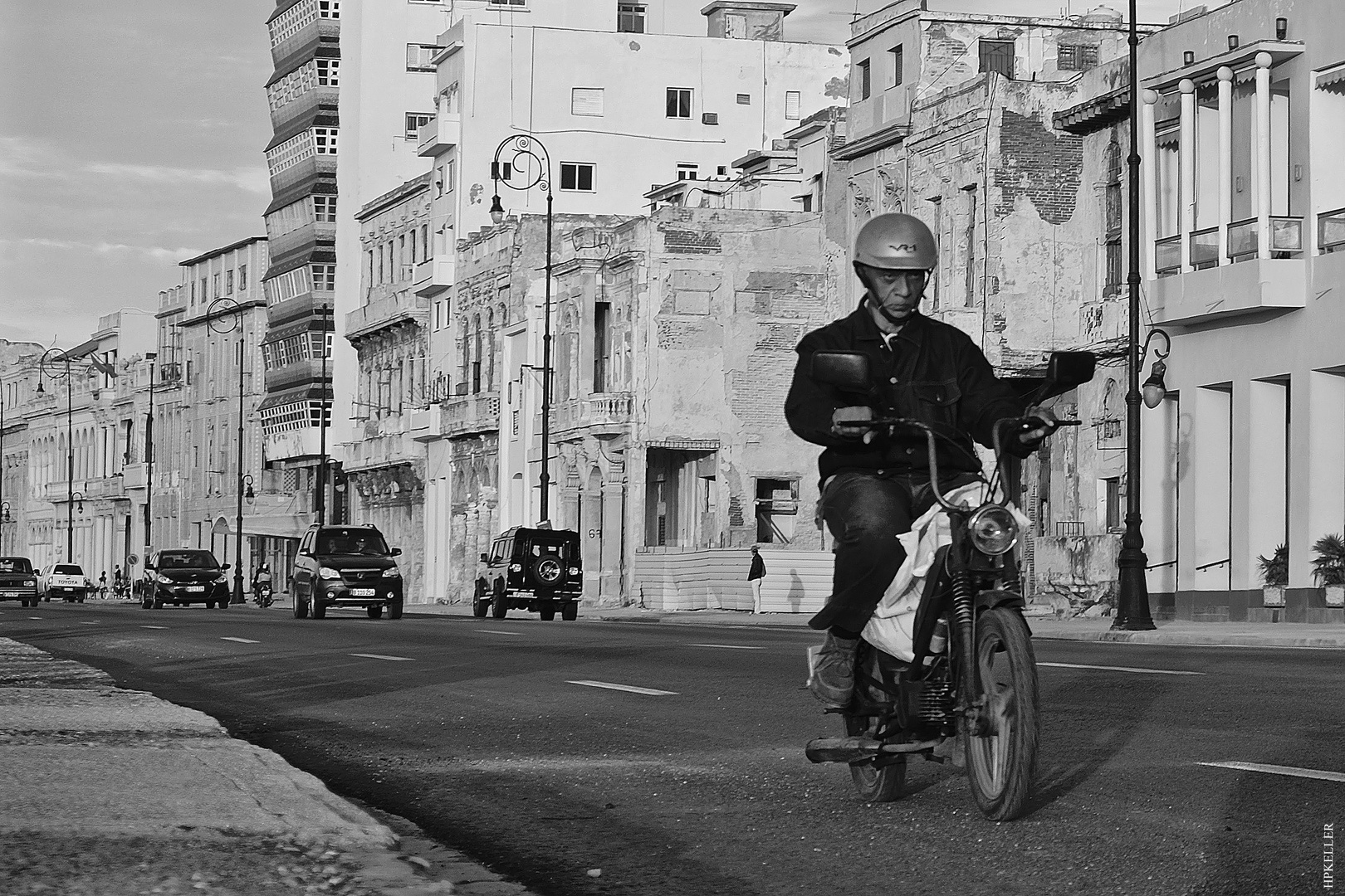 La Habana XLII, ...the legendary "Evel Knievel" at the Malecon.