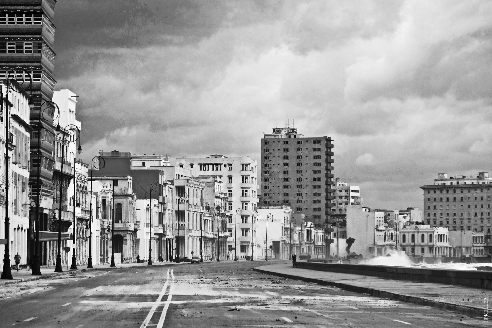 La Habana XLIII, ...on an early Februarymorning on the Malecon.