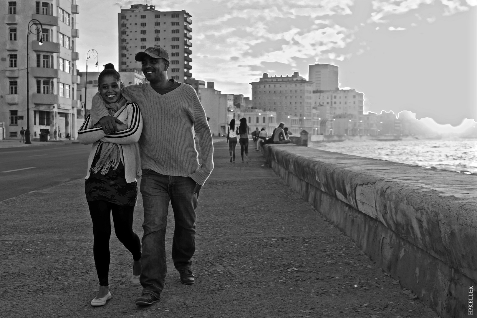 La Habana XXXVI, ...amorous sunset on the Maleco&#769;n.