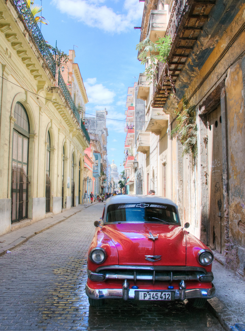 La Havana -Chevrolet Bel AIr 1954 .