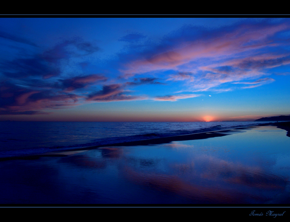 La Hora Azul-Marina