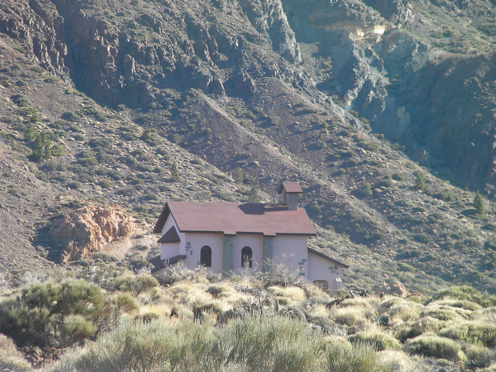 la iglesia del teide