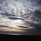 LA INMENSIDAD DEL CIELO SOBRE EL MAR Y LA TIERRA