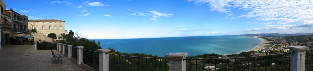 La Loggia e il Golfo di Vasto