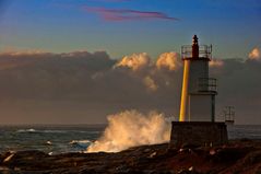 La lumière du soir sur  le  phare