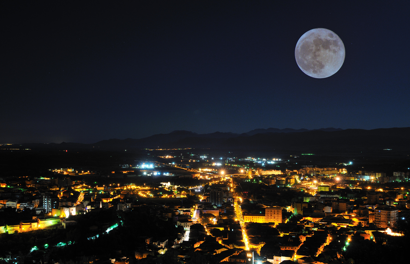 La luna ad Iglesias