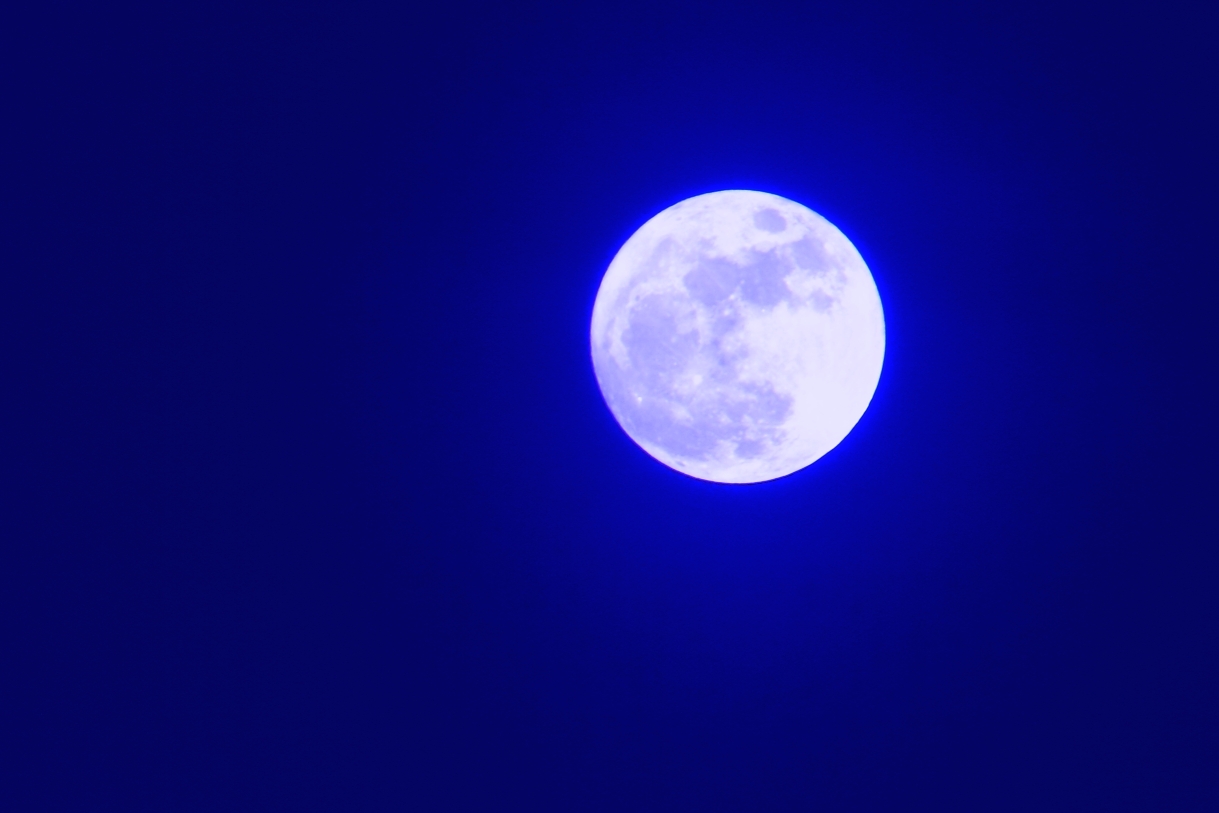 "la luna blu" - blauer Mond