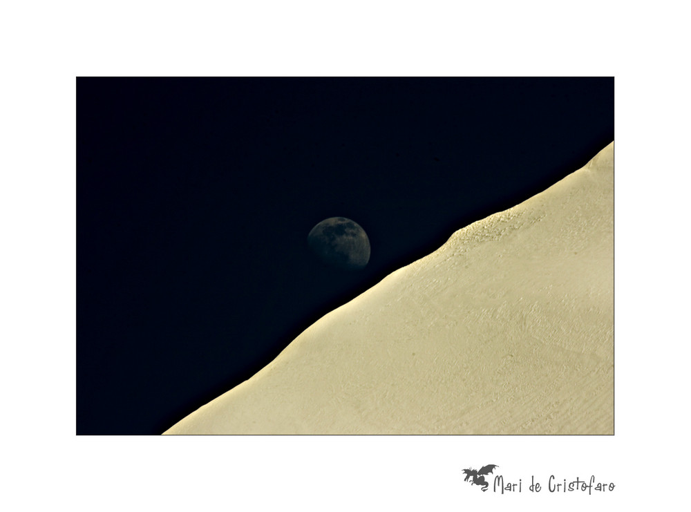 La luna e la neve