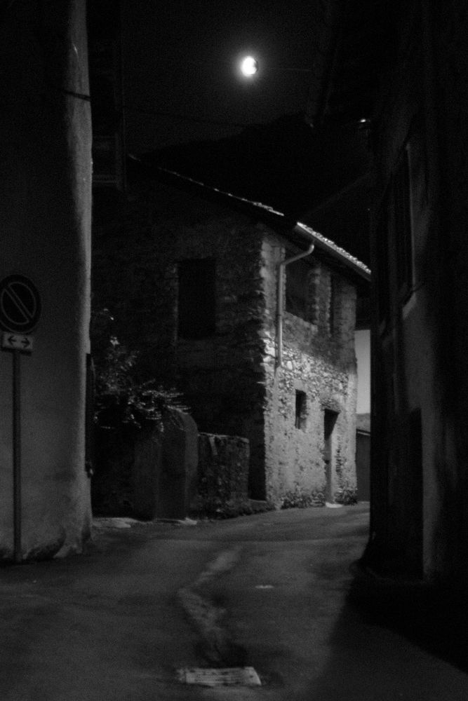 La luna in via Mazzini