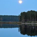 La luna sul lago