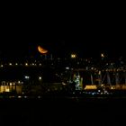 La Luna y el Puerto - Valparaiso, Chile