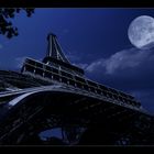 La lune au ciel de Paris