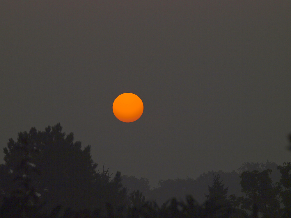 la lune rouge