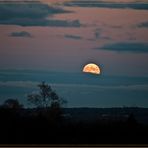 La lune se lève..... de l'autre !!!