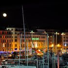 La lune sur le vieux port