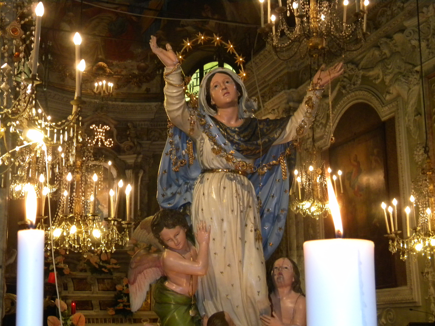 Madonna Assunta In Cielo Immagini LA MADONNA ASSUNTA IN CIELO A SANTA MARIA DEL CAMPO Foto % Immagini