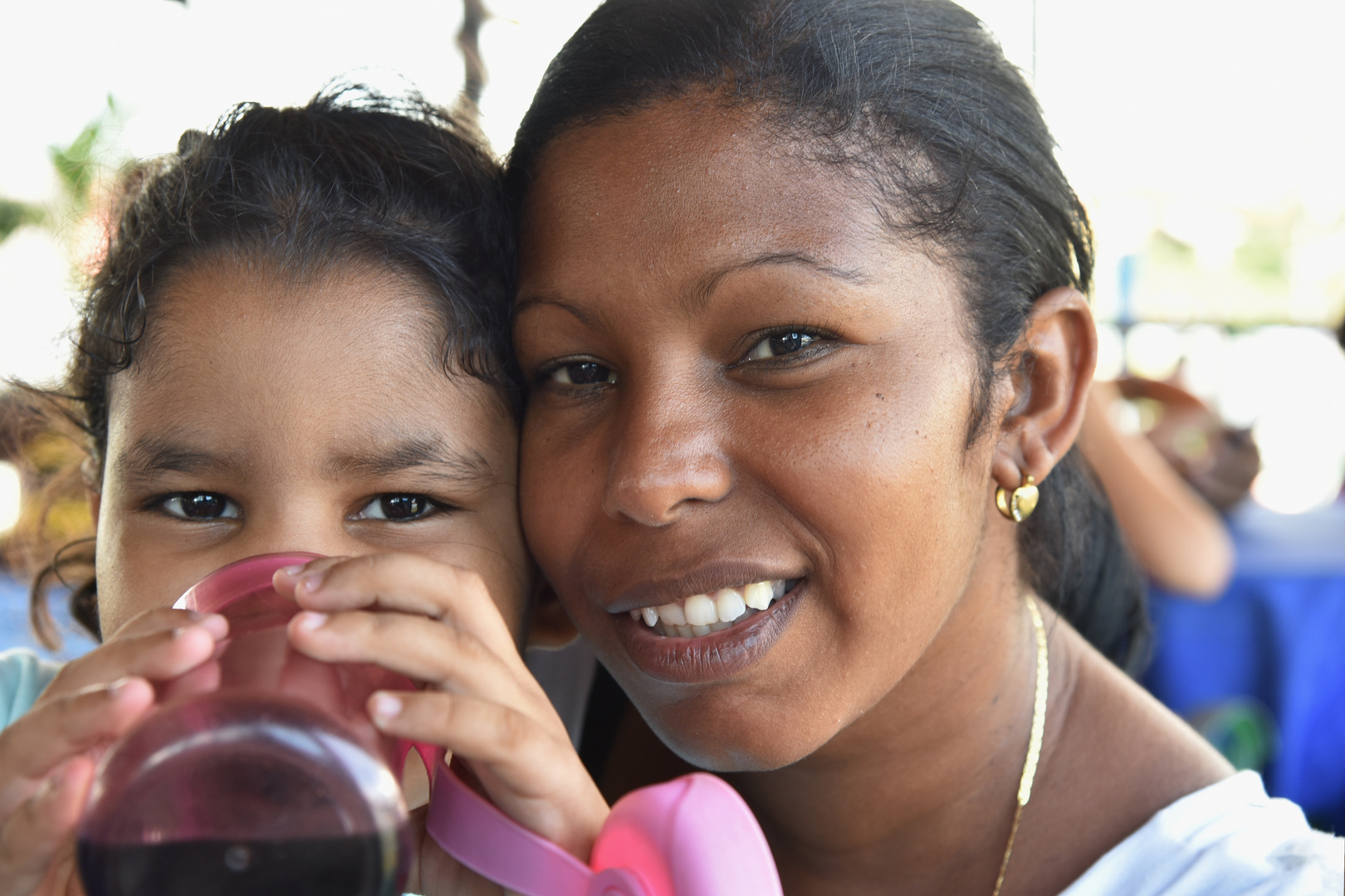 la madre y su niña 01