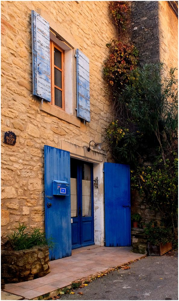 "La maison bleue"