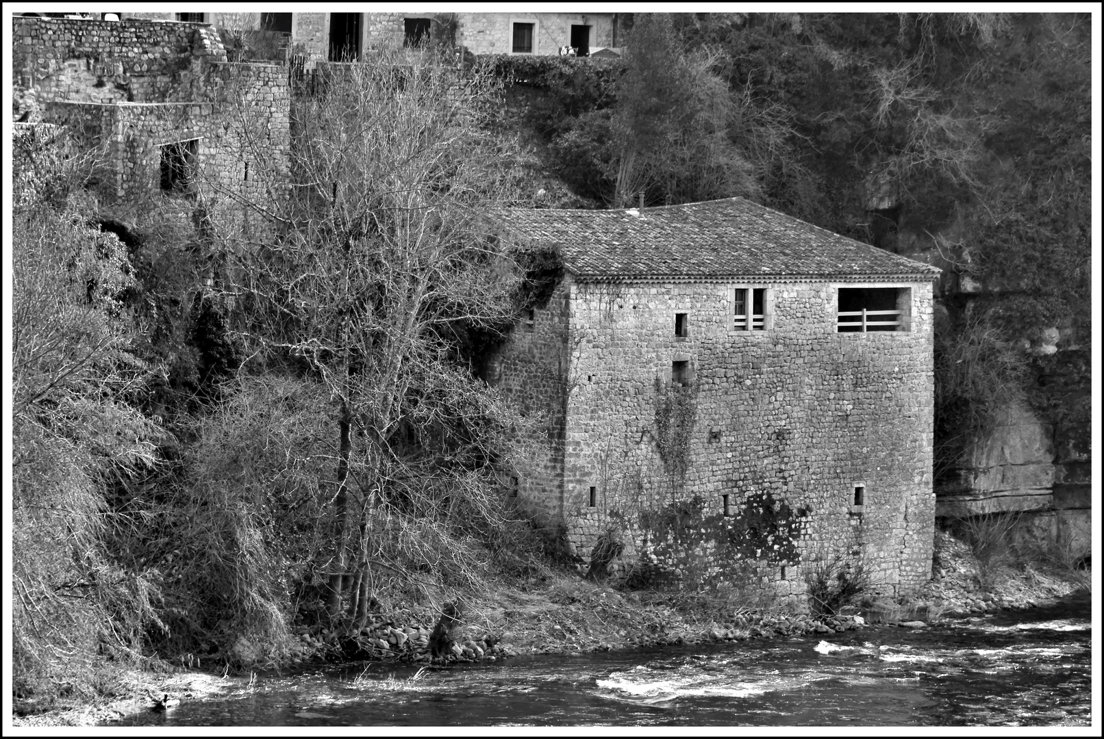 La maison les pieds dans l'eau....