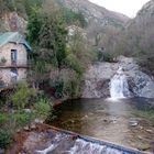 La maison près de la cascade ....