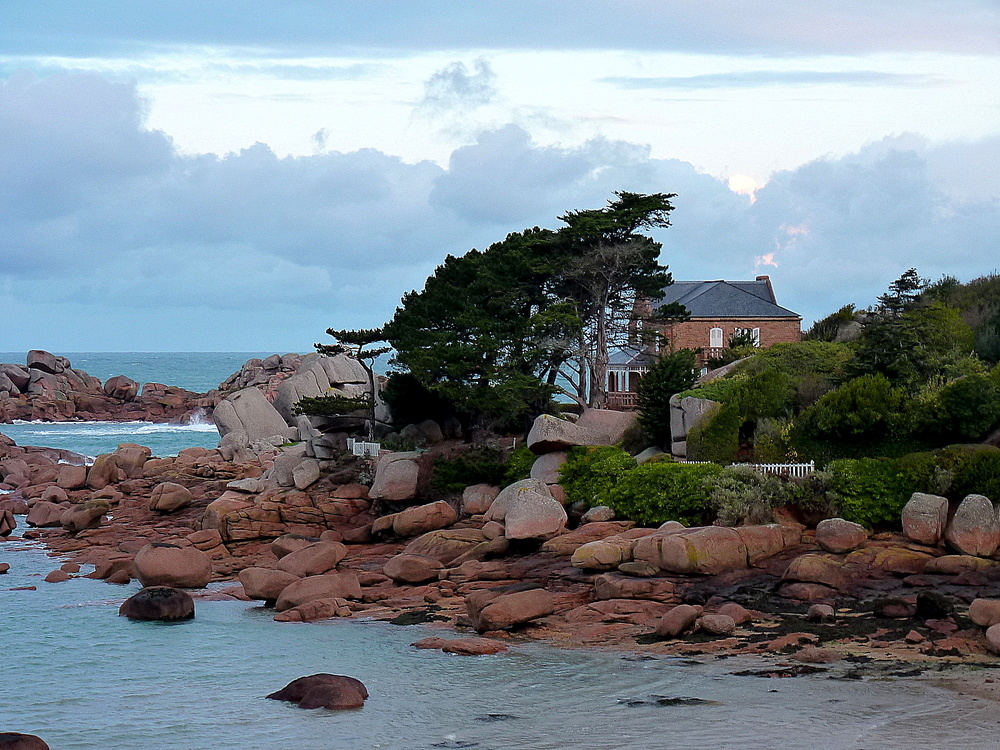 La maison sur les Rochers .