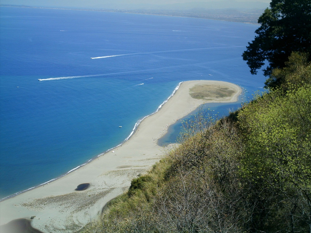 La mano di Dio (Tindari..."Messina")