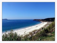 La mar está muy tranquila.