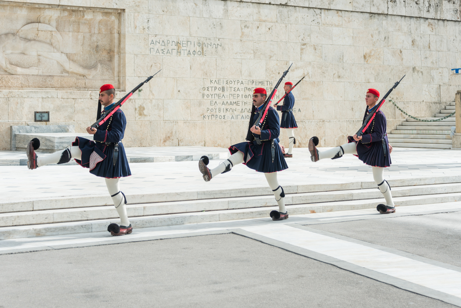 La marcia degli euzoni