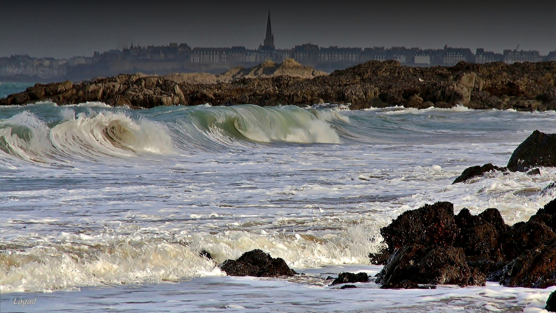 La mer est si grande et ma barque si petite........