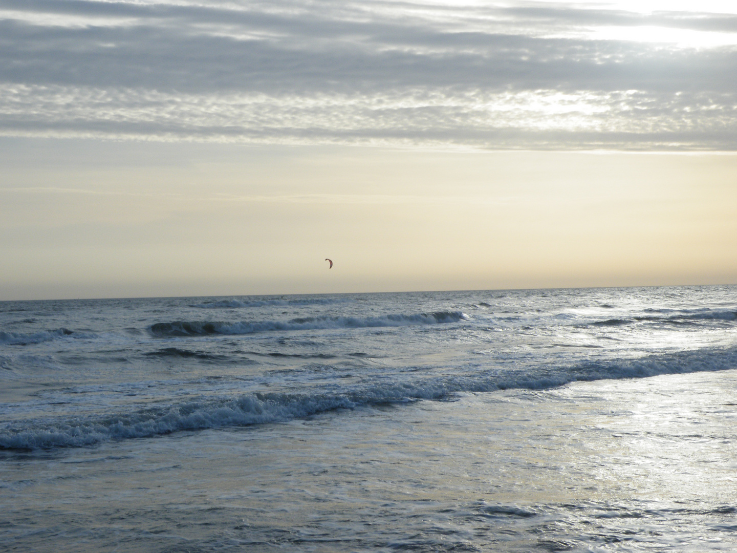 La Mer non loin de la Camargue soleil couchant